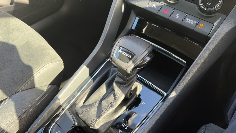 Skoda Karoq 1.5 TSI SE L 5dr DSG Petrol Estate
